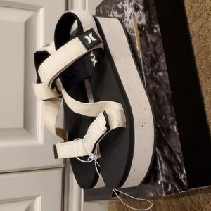 Womens Hurley ZESTY Platform Sandals Size 7 10 Off White Cream NWT